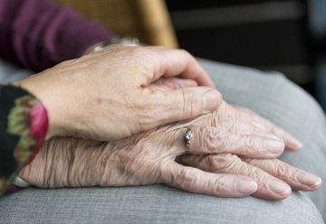 Pourquoi s’inscrire sur un site de rencontre senior ?