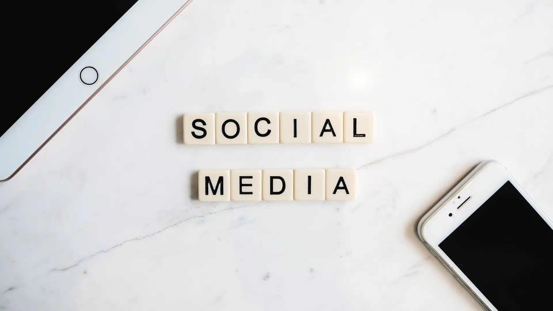 Pourquoi vous devriez vous inscrire sur un réseau social exclusif ?
